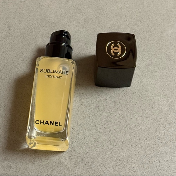 Chanel SUBLIMAGE L'EXTRAIT Intensive Recovery Treatment - Picture 4 of 6